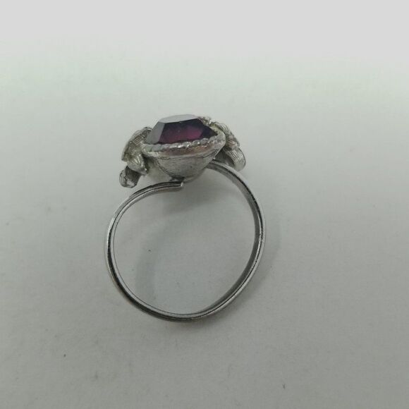 Vintage Heart Shape Purple Rhinestone Ring with Silver Tone Adjust Band, Leaf - Picture 3 of 7